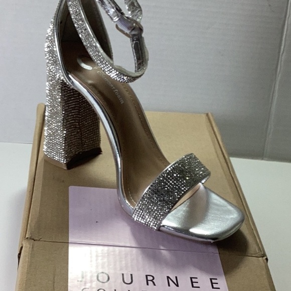 Journee Collection Womens Idda Block Heel Pumps - Picture 6 of 7